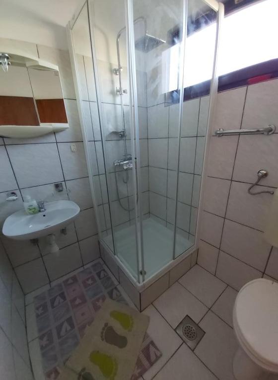 Apartmani Svitlana Sukošan Zewnętrze zdjęcie