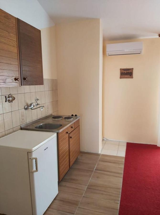 Apartmani Svitlana Sukošan Zewnętrze zdjęcie